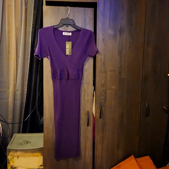 Dress - Picture 1 of 1